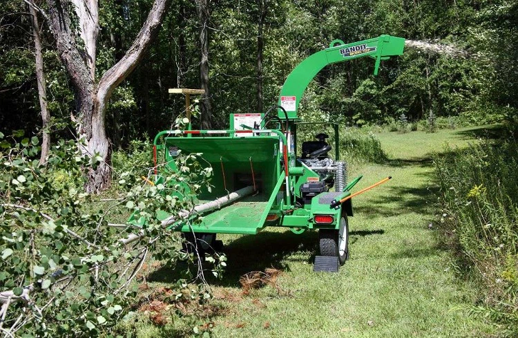 75XP TOWABLE DISC STYLE HAND-FED CHIPPER